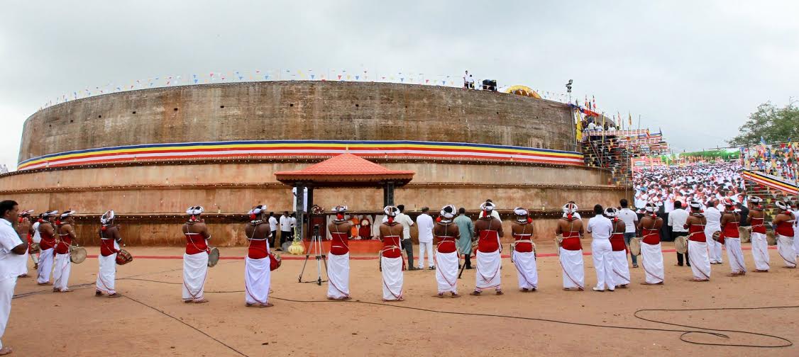 President Places Omniscient Sacred Relics in the Anuradhapura Sandahiru Seya 10