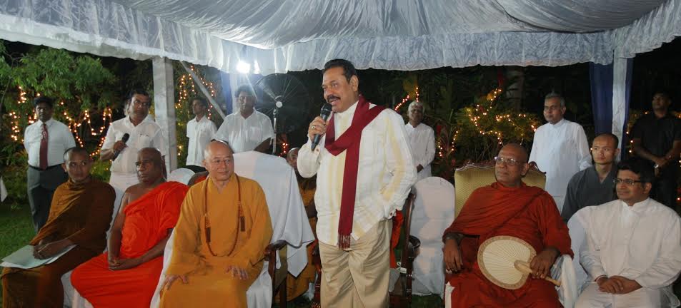 Foreign Buddhist delegation calls on Presiden4