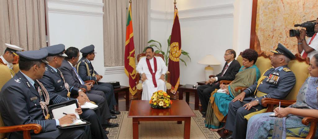 Indias Air Staff Chief Calls on President Rajapaksa 1