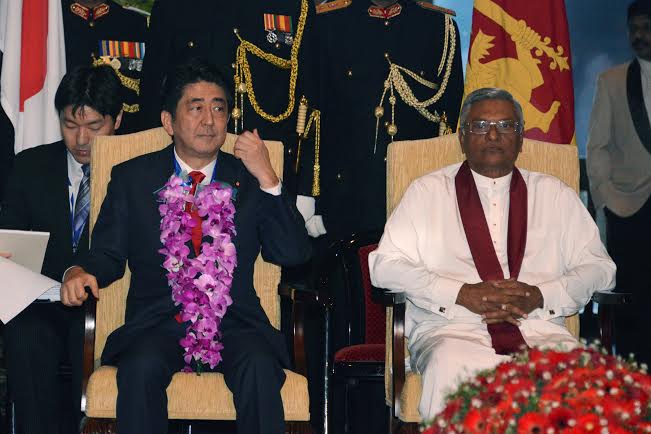 Japans-prime-minister-Shinzo-Abe at parliament Sri Lanka 3