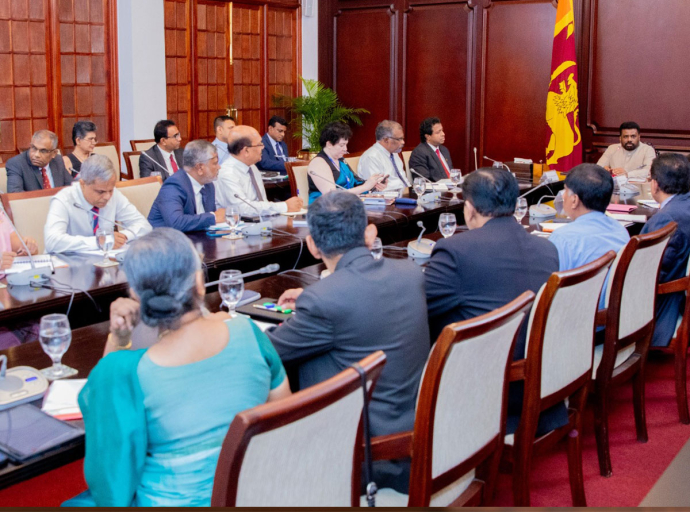 අමාත්‍යාංශ සඳහා වෙන් කළ ප්‍රතිපාදන  කාර්යක්ෂමව සහ ඵලදායී ලෙස යොදවන්න - ජනපතිගෙන් අමාත්‍යාංශ ලේකම්වරුන්ට උපදෙස්