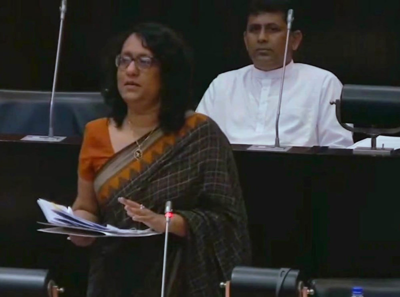 වරප්‍රසාද පුද්ගල අයිතියක් කරගෙන පසුගිය කාලයේ ජනාධිපතිවරු විදෙස් සංචාර අවභාවිත කර තිබෙනවා.