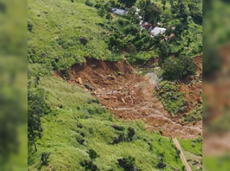 දිස්ත්‍රික්ක දෙකකට නායයාමේ අනතුරු ඇඟවීමේ නිවේදනයක්