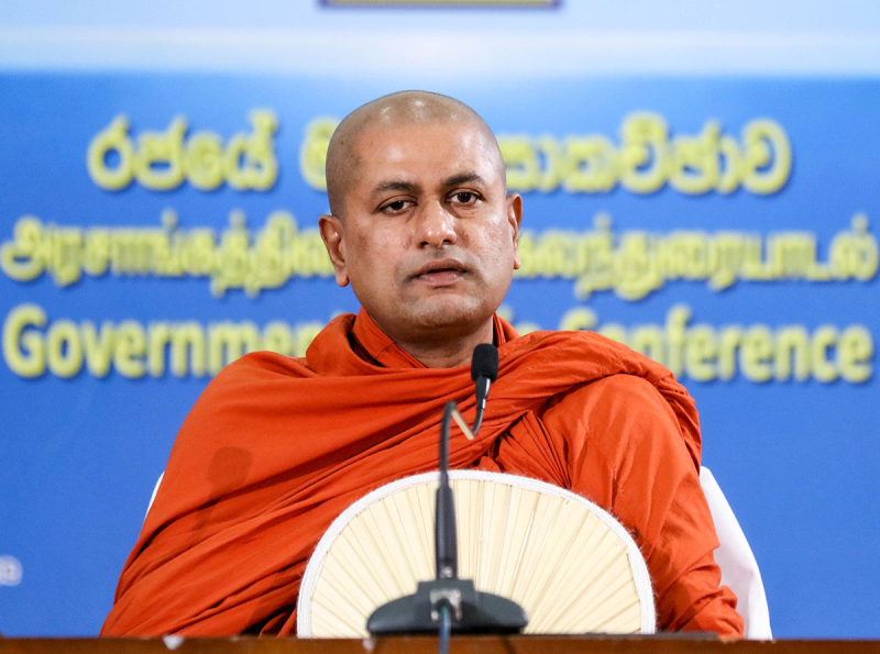 පූජ්‍ය කරගොඩ උයන්ගොඩ මෛත්‍රීමූර්ති නාහිමිපාණන් වෙත උත්තරීතර සන්නස්පත්‍රය පිළීගැන්වීමේ රාජ්‍ය උත්සවය ජනපති ප්‍රධානත්වයෙන්