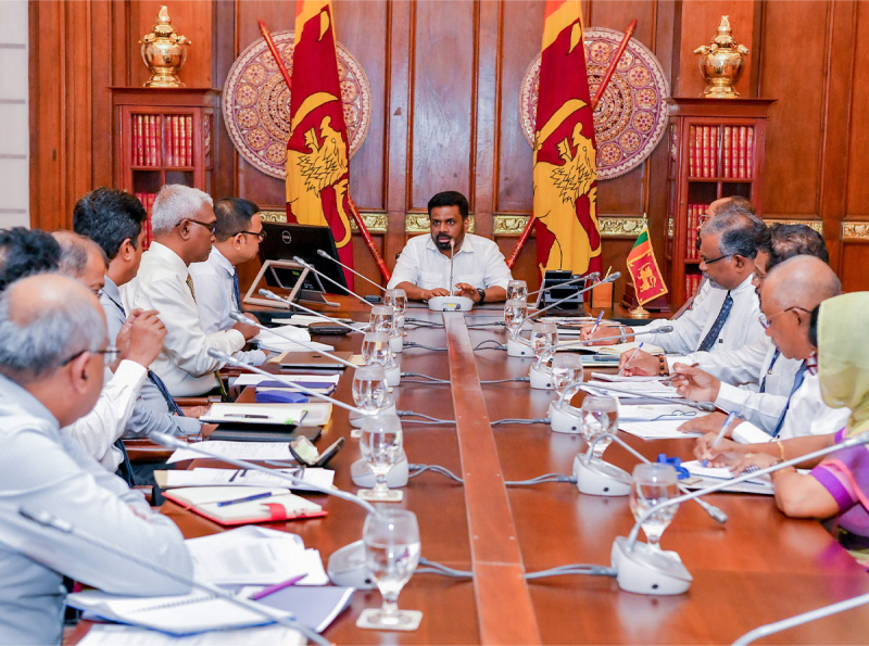 ජනපති හා ලංකා විදුලිබල මණ්ඩලයේ නිලධාරීන් අතර සාකච්ඡාවක්