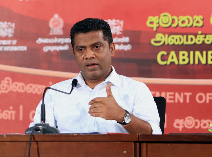 ඇමරිකානු තීරුබදු සම්බන්ධයෙන් ව්‍යවසායකයින්ට අවම බලපෑමක් ඇතිවන ලෙස කටයුුතු කරනවා - කැබිනට් ප්‍රකාශක