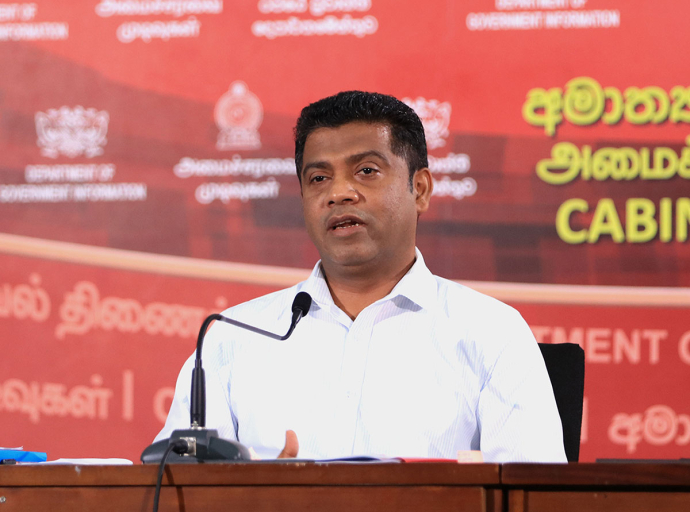 ඖෂධ සැපයුම්කරුවන්ට ඖෂධ වෙළඳපොළ පාලනය  කිරීමට ඉඩදෙන්නේ නෑ - කැබිනට් ප්‍රකාශක