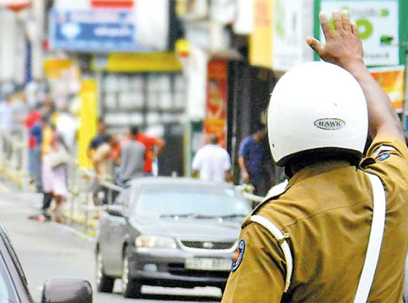 මැයි දිනය වෙනුවෙන් හෙට විශේෂ රථවාහන සැලැස්මක්