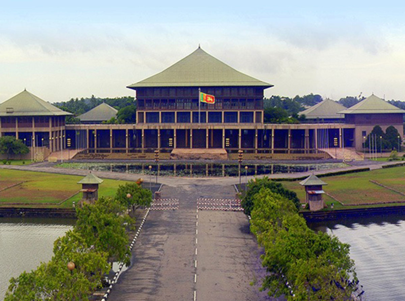 පාර්ලිමේන්තුව මැයි 8 සහ 9 රැස්වෙයි