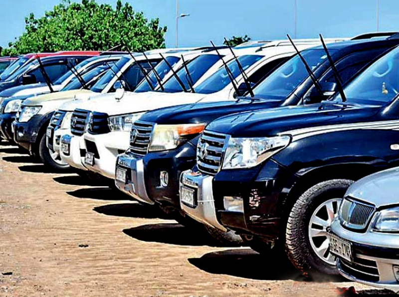 ජනාධිපති කාර්යාලයේ අධි සුඛෝපභෝගී වාහන  වෙන්දේසියේ  දෙවන අදියර ඇරඹේ