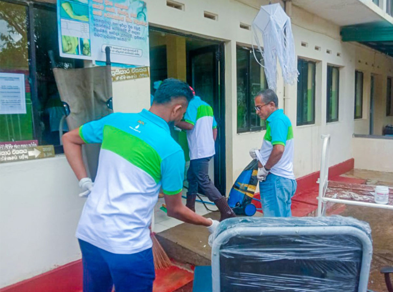 කොත්මලේ ප්‍රාදේශීය රෝහලේ පහසුකම් නැංවීම සහ  පවිත්‍රකරණයට “ක්ලීන් ශ්‍රී ලංකා” අත්වැල් බැඳ ගනී