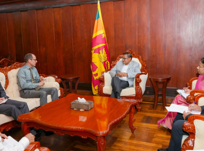 පදනම් විරහිත ජන සංහාර චෝදනා සහ එවැනි ස්මාරකයක් ඉදිකිරීම සඳහා අනුමැතිය ලබා දීම සම්බන්ධයෙන් ශ්‍රී ලංකා රජයේ විරෝධය 