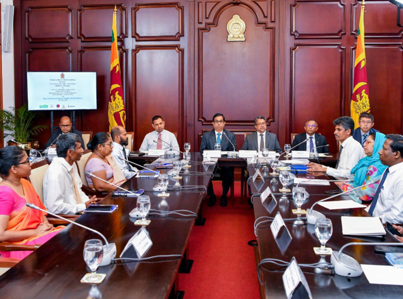 “ක්ලීන් ශ්‍රී ලංකා” වැඩසටහන යටතේ මහජනතාව වෙනුවෙන් ඉන්ධන පිරවුම්හල්වලට සනීපාරක්ෂක පහසුකම් 
