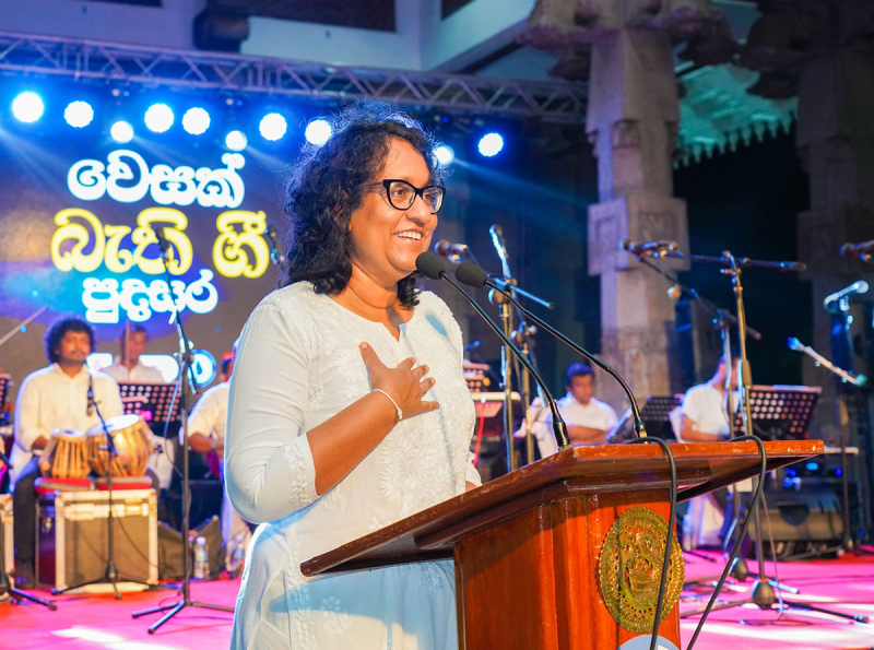 අග්‍රාමාත්‍යවරිය වෙසක් සැමරුම් වැඩසටහන් සමග එක්වෙයි