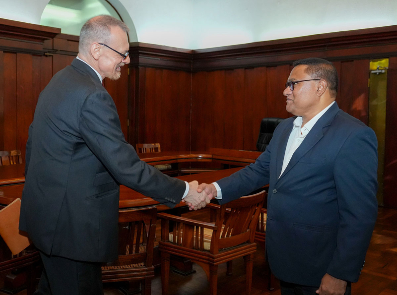 ද්විපාර්ශ්වික ණය ගිවිසුම ප්‍රතිව්‍යූහගත කිරීම කඩිනමින් අවසන් කිරීමට ප්‍රංශ රජය  කැමැත්ත පළ කරයි