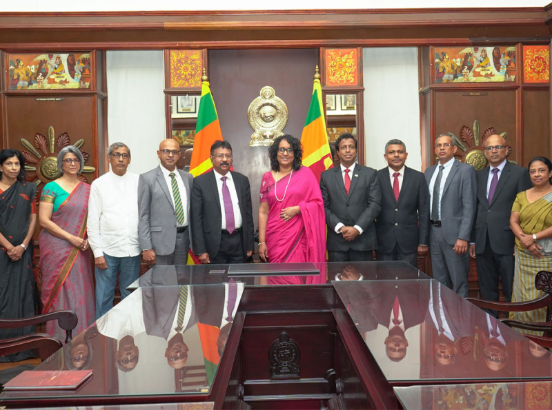 ශ්‍රි ලංකාව වෙනුවෙන් නව පත්වීම් ලැබ පිටත්ව යන රාජ්‍යතාන්ත්‍රික ප්‍රධානීන් අගමැතිනිය හමුවෙයි