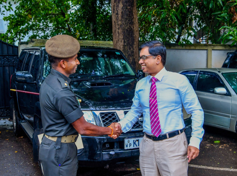 රණක්ෂිතයට පත් සෙබළුන්ගේ ප්‍රයෝජනයට ජනාධිපති කාර්යාලයෙන් වාහන