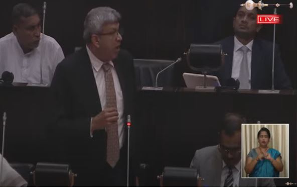 නීතිඥවරුන්ට කාර්යාල සෑදීම අධිකරණ විෂය පථයට අදාළ නොවේ - අධිකරණ ඇමති 