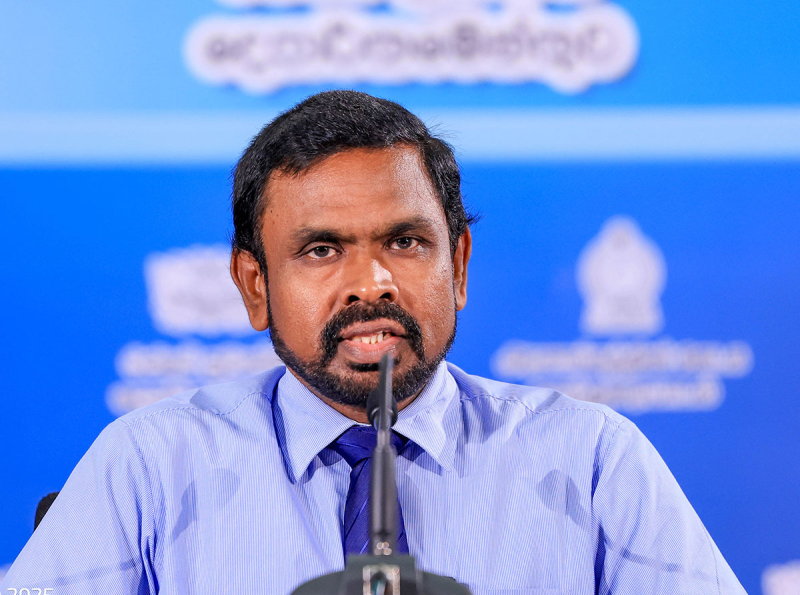 මත්ස්‍ය සම්පත තිරසාරව නෙළාගැනීමට කළමනාකරණ ක්‍රම හඳුන්වාදෙමින් කටයුතු කරනවා - ධීවර හා ජලජ සම්පත් දෙපාර්තමේන්තුවේ අධ්‍යක්ෂ ජනරාල් සුසන්ත කහවත්ත 
