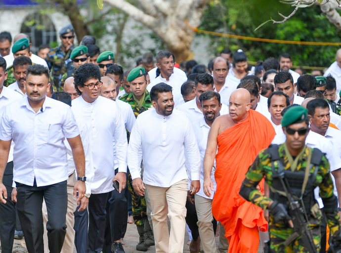 බුද දහම සමඟ ලැබුණු ශිෂ්ටාචාර උරුමය පදනම් කරගනිමින්  යහපත් සමාජ පරිවර්තනයකට එක්වෙමු -ජනපති