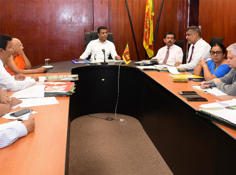 හෙද සේවාවේ අභිවෘද්ධිය උදෙසා සෞඛ්‍ය හා ජනමාධ්‍ය අමාත්‍යවරයා සහ රාජ්‍ය සේවා එක්සත් හෙද සංගමය අතර දීර්ඝ සාකච්ඡාවක්