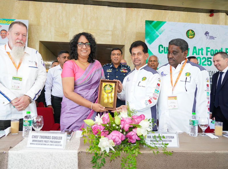 සංචාරක ගමනාන්තයක් ලෙස පමණක් නොව, සුවිශේෂී  ආහාර කලාවක් හිමි රටක් ලෙසත් අපේ රට බබළවමු  -අග්‍රාමාත්‍ය ආචාර්ය හරිනි අමරසූරිය