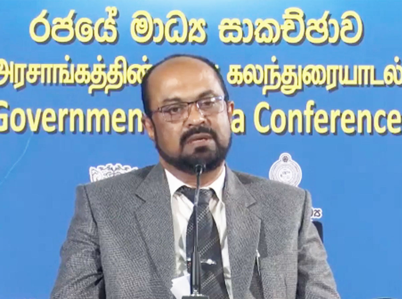 ප්‍රමාණවත් තරම් ඉන්ධන තොග තිබෙනවා - අනවශ්‍ය තොග රැස්කරගන්න එපා
