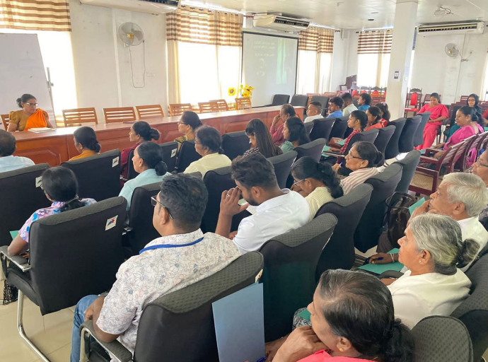 වැඩිහිටි සත්කාරක සේවාවන් පිළිබඳ තෙදින වැඩමුළුවක්