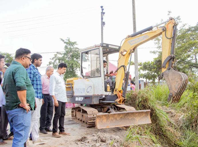 ගම්පහ දිස්ත්‍රික්කයේ ඇළ වේළි ප්‍රතිසංස්කරණ කටයුතු ආරම්භ කෙරේ