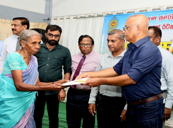 පොදු ජනතාවගේ ඉඩම් ගැටලු කඩිනමින්  විසඳීමට කටයුතු කරනවා - කෘෂිකර්ම, පශු සම්පත්, ඉඩම් සහ වාර්මාර්ග අමාත්‍ය ලාල් කාන්ත මහතා