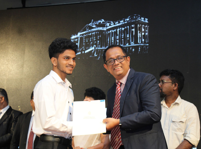උසස් පෙළ ඉහලින්ම සමත් සබරගමුවේ ශිෂ්‍ය ශිෂාවන් වෙත ජනාධිපති ශිෂ්‍යත්ව 