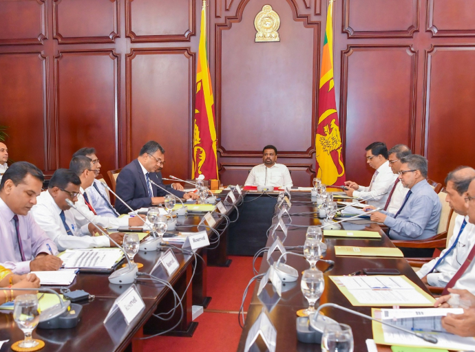 ආරක්ෂක අමාත්‍යාංශයේ 2026 අයවැය පූර්ව සාකච්ඡාව  ජනපති ප්‍රධානත්වයෙන්