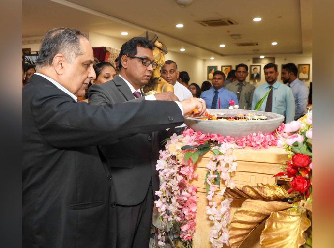 2025 - විස්කම් ප්‍රභා ප්‍රදර්ශනය ඇරඹෙයි