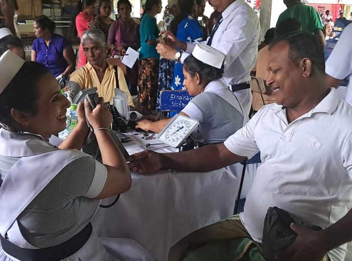 ආරෝග්‍යා  ජංගම සෞඛ්‍ය සායනය අඹගස්වැව දී