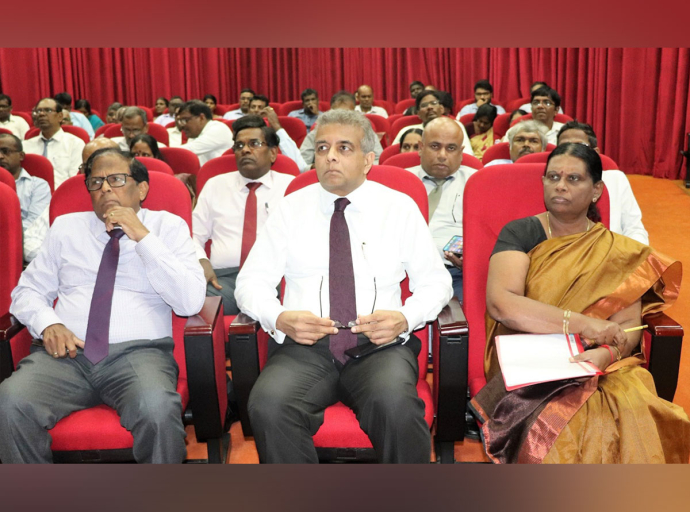  ඩිජිටල්කරණය සහ AI තාක්ෂණය පිළිබඳව උතුරු පළාතේ රාජ්‍ය නිලධාරීන් දැනුවත් කෙරේ