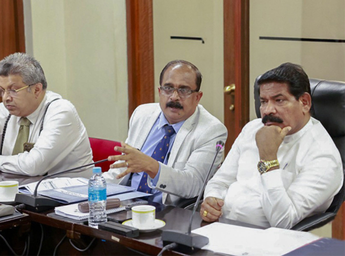 නීතිවිරෝධී ධීවර කටයුතු සහ අනවසර මසුන් ඇල්ලීම වැළැක්වීම සම්බන්ධයෙන් විශේෂ සාකච්ඡාවක් 
