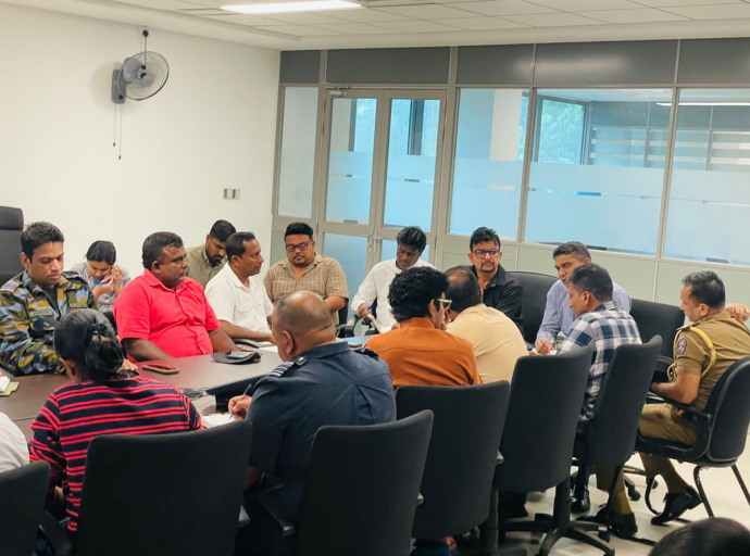 ගම්පහ දිස්ත්‍රික් විශේෂ ආපදා කමිටුව රැස්වේ