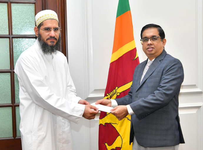 විපතට පත් ජනතාවට සහන සැලසීමට ශ්‍රී ලංකා ඩාවුඩි බෝරා ප්‍රජාවෙන්  රුපියල් ලක්ෂ 100ක මූල්‍යමය පරිත්‍යාගයක්
