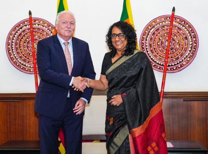 ශ්‍රී ලංකාවේ නෙදර්ලන්ත තානාපතිවරයා  අග්‍රාමාත්‍යවරිය හමුවෙයි