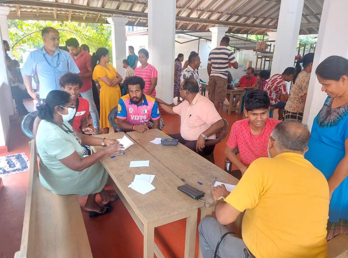 ආපදාවට ලක්වූ ජනතාව වෙනුවෙන් සුරක්ෂා මධ්‍යස්ථාන ආශ්‍රිතව සුවිශේෂී "ආරෝග්‍යා "  ජංගම සුව සායන මාලාවක්