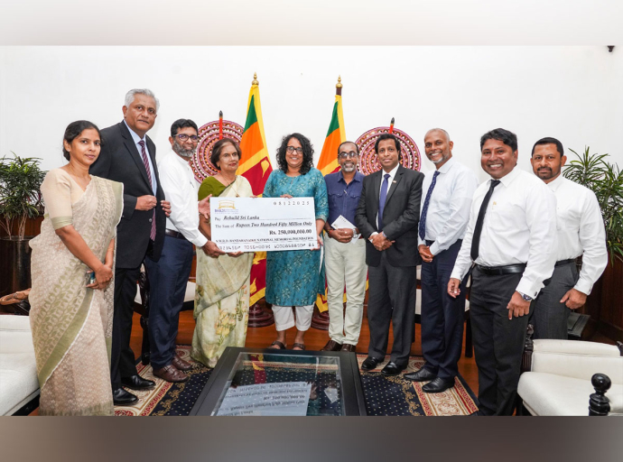 ආපදා තත්ත්වයෙන් පසු රට යථාතත්ත්වයට පත් කිරීමට බණ්ඩාරනායක අනුස්මරණ  ජාතික පදනමෙන්  රජයට මිලියන 250ක මුල්‍ය පරිත්‍යාගයක්