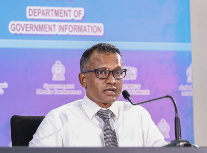 නාය යෑම් පිළිබඳ අනතුරු ඇඟවීමේ නිවේදන සම්බන්ධයෙන් සැළකිලිමත් වන්න - ජ්‍යෙෂ්ඨ විද්‍යාඥ වසන්ත සේනාධිර  