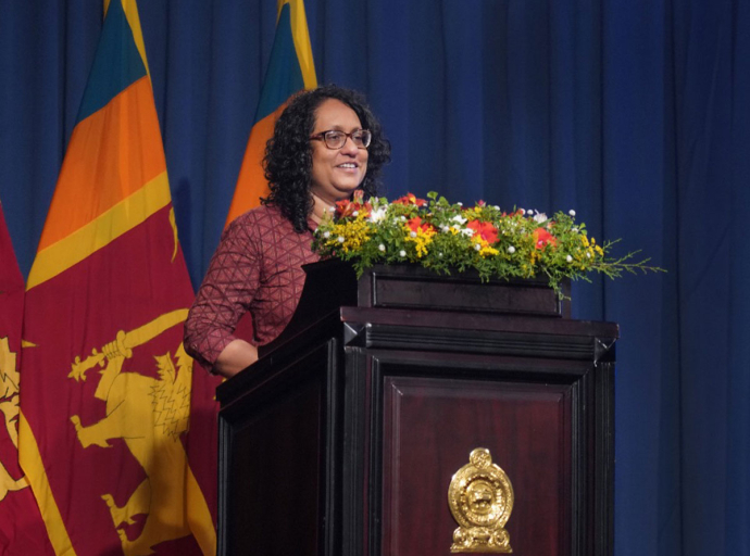 රාජ්‍ය මැදිහත්වීමෙන් අධ්‍යාපනය ලබන සහ ඇගයීමට ලක් වන ඔබට සමාජය වෙනුවෙන් ඉටු කල යුතු වගකීමක් තිබෙනවා