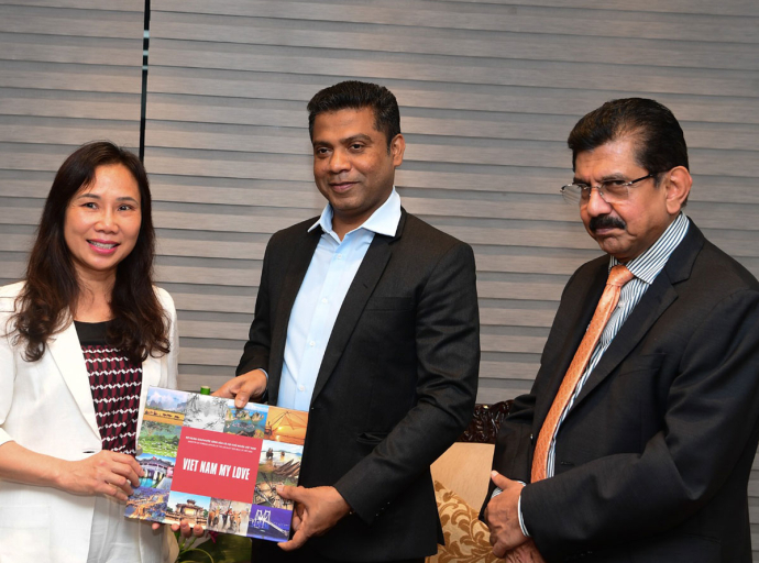 ශ‍්‍රී ලංකාව වර්තමානයේ සෑම ක්ෂේත්‍රයකින්ම අත්පත් කරගෙන ඇති ප‍්‍රගතිය වියට්නාම තානාපතිනියගේ ඇගයීමට