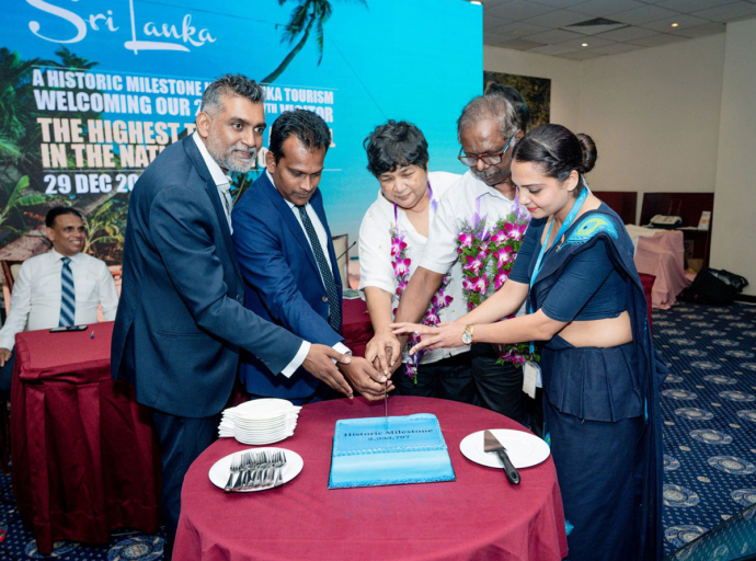 වසරකදී මෙරටට පැමිණි වැඩිම සංචාරකයින් සංඛ්‍යාව අද (29)වාර්තා වෙයි