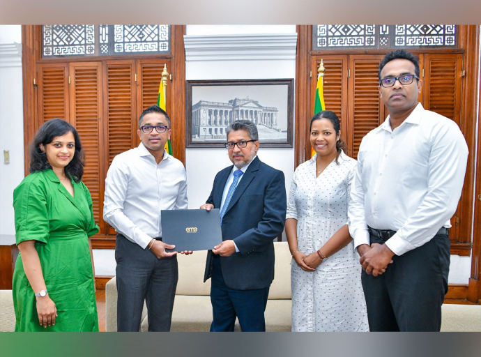 Rebuilding Sri Lanka අරමුදලට eMarketingEye (Pvt) Ltd වෙතින් රුපියල් මිලියන 10 ක පරිත්‍යාගයක් 
