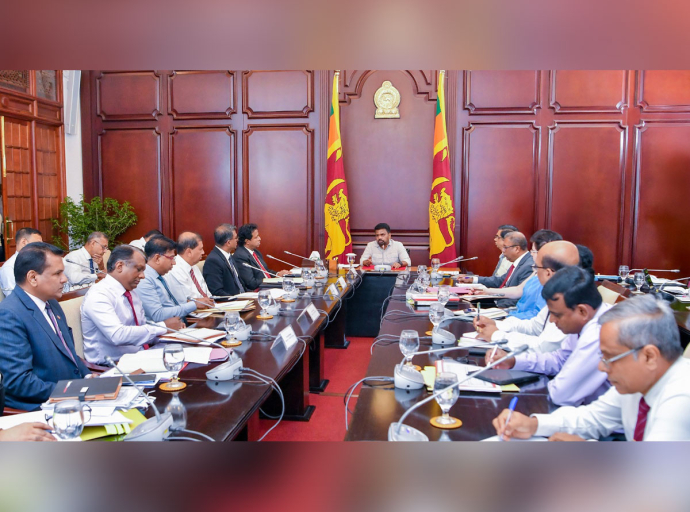 2026 අයවැයෙන් වෙන් කර ඇති ප්‍රතිපාදන ප්‍රශස්ත ලෙස යෙදවීමට  ජනපතිගෙන් අමාත්‍යාංශ ලේකම්වරුන්ට උපදෙස් 