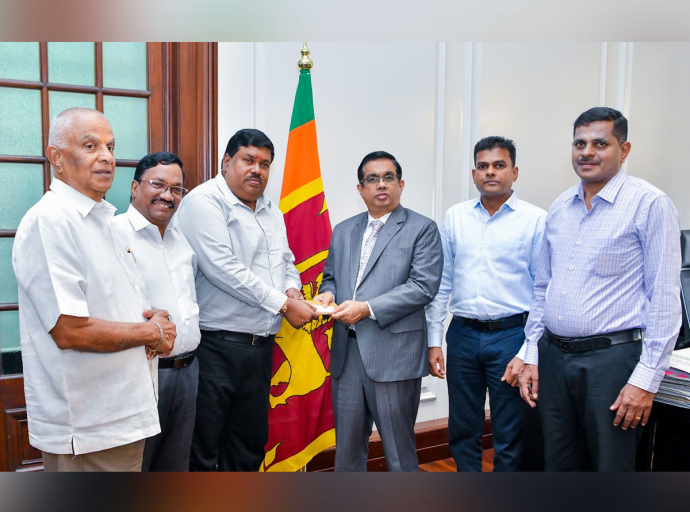 ‘Rebuilding Sri Lanka’ අරමුදලට Sri Lanka Jewellers Association වෙතින් රුපියල් මිලියන 10ක මූල්‍ය පරිත්‍යාගයක් 