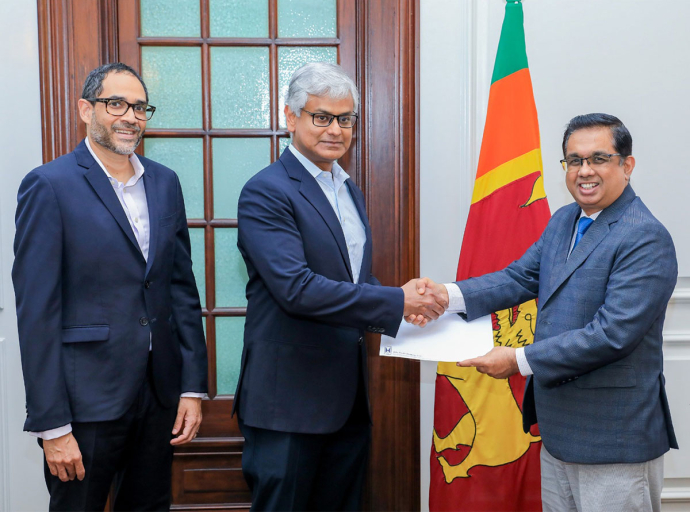 විපතට පත් ජනතාවට සහන සැලසීමට ජෝන් කීල්ස් හෝල්ඩිංග්ස් ප්‍රමුඛ සමාගම්වලින් මූල්‍ය පරිත්‍යාගයක්