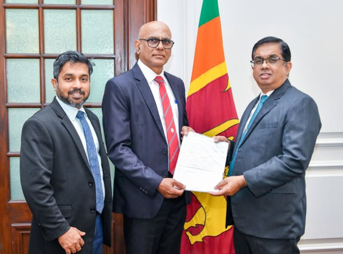 ‘Rebuilding Sri Lanka’ අරමුදලට මූල්‍ය පරිත්‍යාගයක්